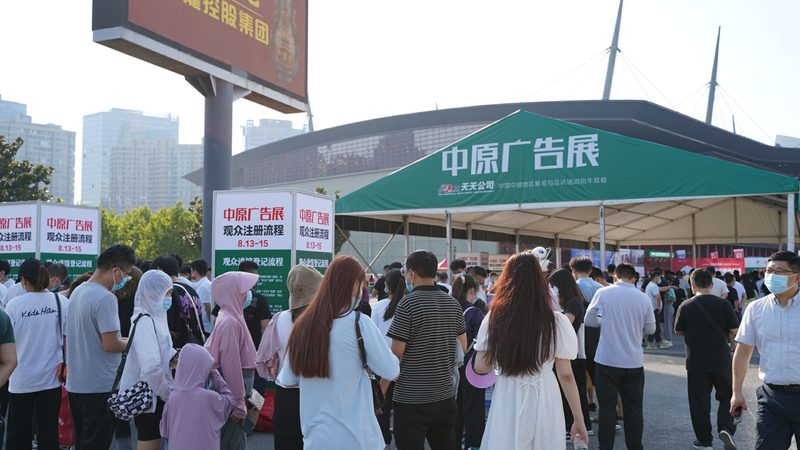自学平面设计所需的时间因人而异，主要取决于以下几个因素：